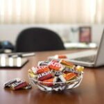 Hershey's Miniatures Assorted Chocolate Candy Share Pack, 9.3 oz - Image 5