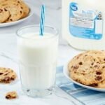 Great Value 1% Low-Fat Milk, Gallon - Image 2