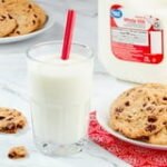 Great Value Whole Vitamin D Milk, Gallon - Image 3